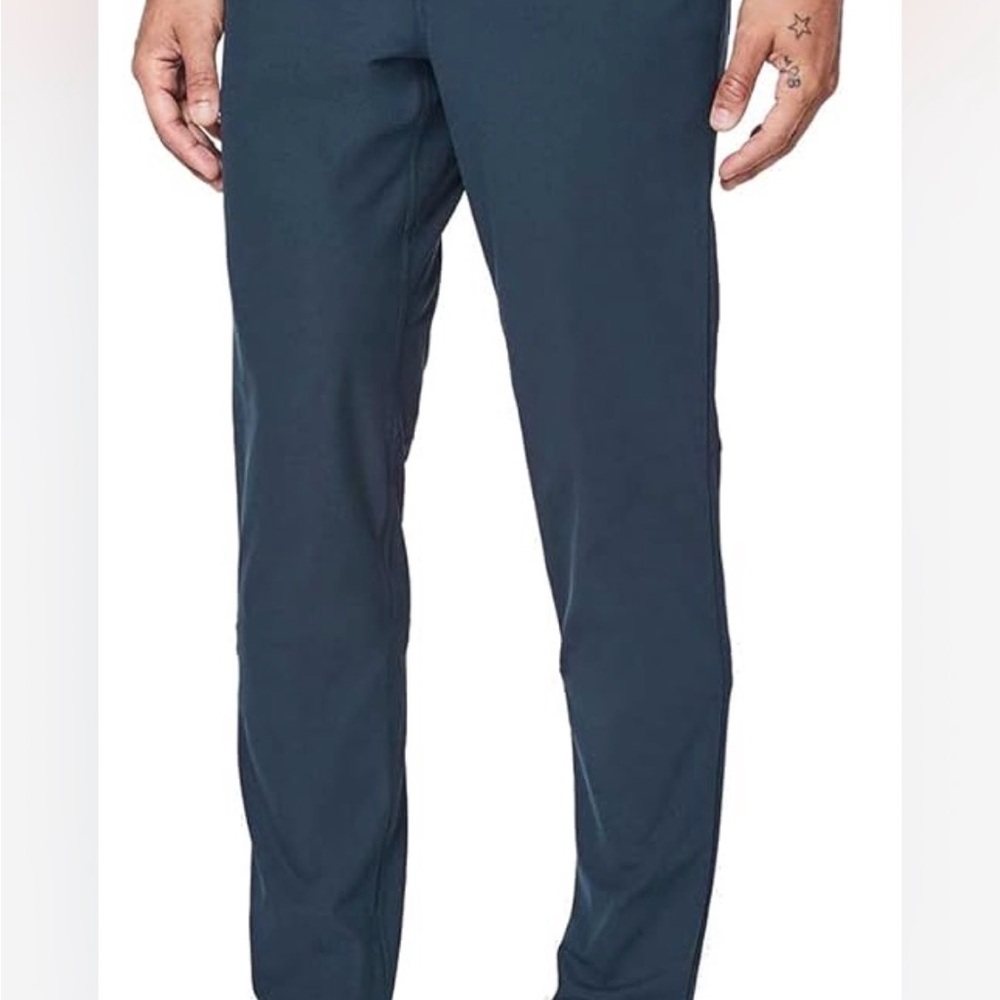 NWOT Lululemon ABC Classic Fit Men’s Pants True Navy Blue size 31 Warpstreme